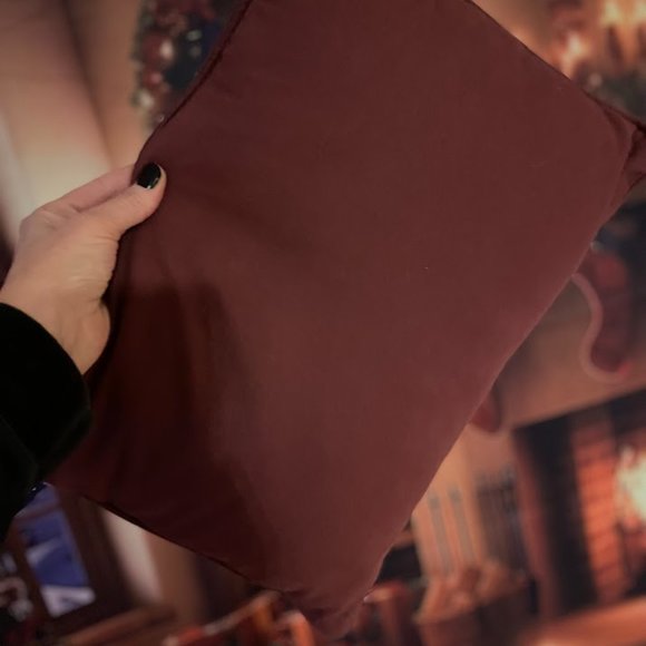 Beautiful Lodge Style Tapestry Pillow 12x16" Excellent Condition! - Picture 2 of 5